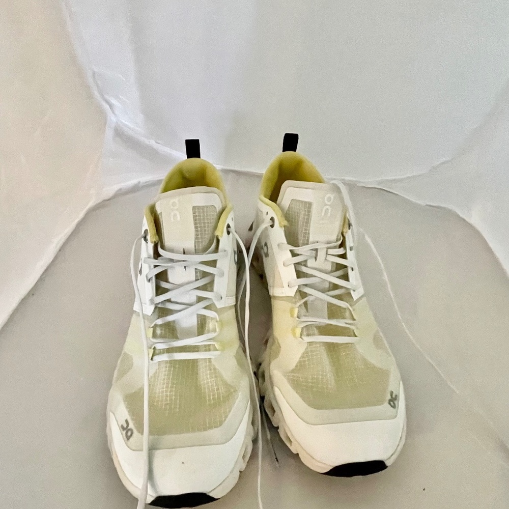 On Cloud Shoes size 10